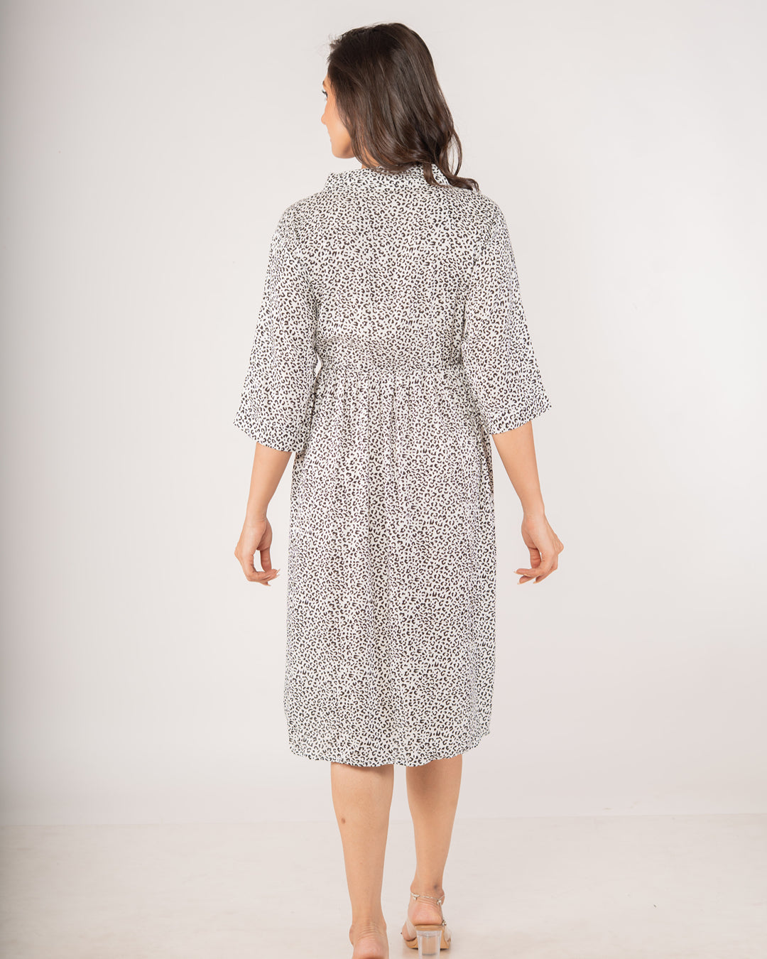 Mono Leopard Print Collared Wrap Dress